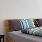 Bei Doerflingers Apartman